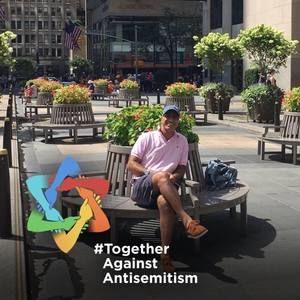 Meet your Posher, Avi